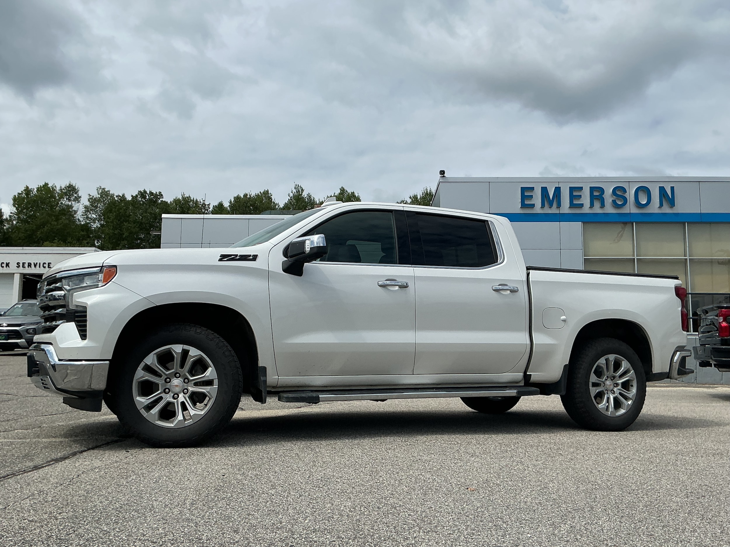 chevrolet silverado 1500 2025 1GCUKGED7SZ109795 image chevrolet silverado 1500 2025 1GCUKGED7SZ109795 image